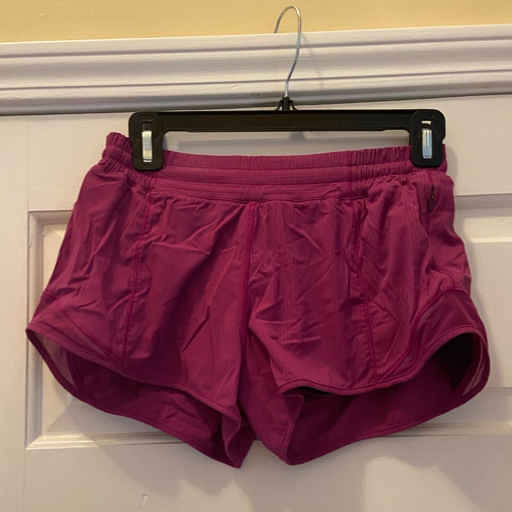 Lululemon 2.5” shorts